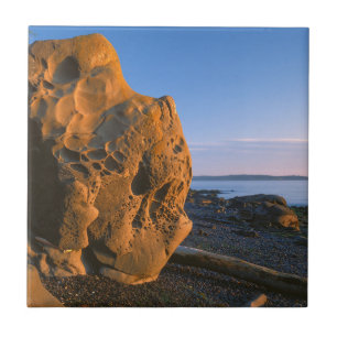 USA, Washington, Orcas Island, Boulder Fliese