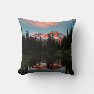 USA, Washington Staat. Rainier-Reflection Kissen