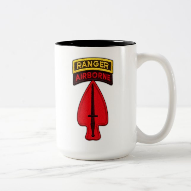 USASOC Special Ops SOC Veteranen Zweifarbige Tasse (Rechts)