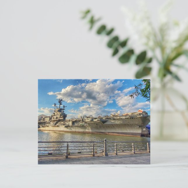 USS Intrepid Postkarte (Stehend Vorderseite)