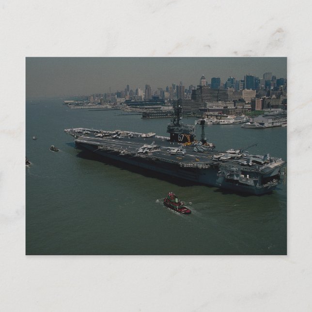 USS John F. Kennedy", in New Yorks Hudson R Postkarte (Vorderseite)