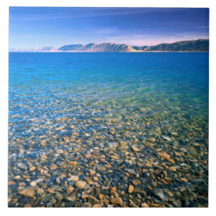 UTAH. USA. Das klare Wasser des Bear Lake offenbar Fliese