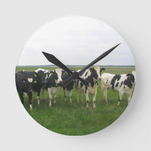 Utterly Delightful Cows! Runde Wanduhr