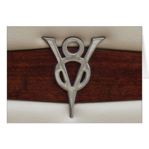 V8 Chrome Emblem Leder und Holz