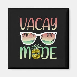 Vacay Mode Funny Ananas mit Stümpfen im Vacay-Modu Magnet
