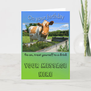 Vache à la carte d'anniversaire de cuvette