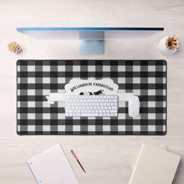 Vache de la ferme à plaid de Buffalo noir (Bureau 1)