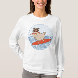 Vague à cheval heureux chien carlin sur le T-Shirt