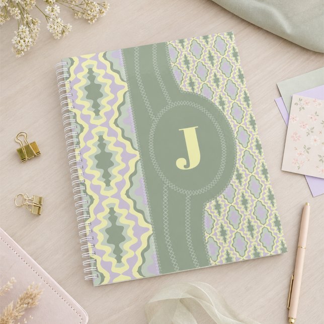 Vagues Géométriques Pastel Avec Initiale (Soft pastels. It's so pretty, you will want to take it home. Add your initial for that personal feel)