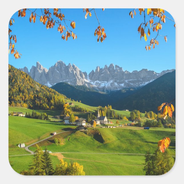 Val di Funes vallée avec autocollant de feuilles d (Devant)