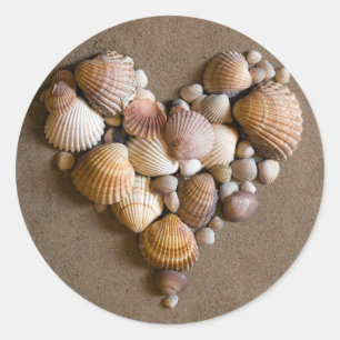 Valentine-Herz gemacht mit Muscheln Runder Aufkleber