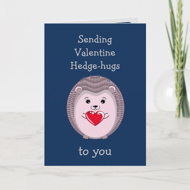 Valentine Igel Hedge-Hugs mit Herzkarte Karte (Vorderseite)