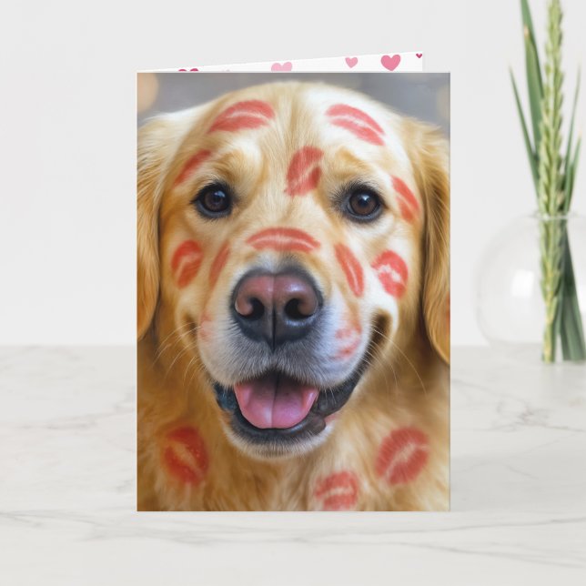 Valentine Lipstick Kisses On a Golden Retriever Karte (Vorderseite)