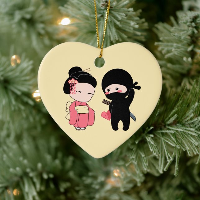 Valentine Ninja und Geisha auf Gelb Keramik Ornament (Baum)