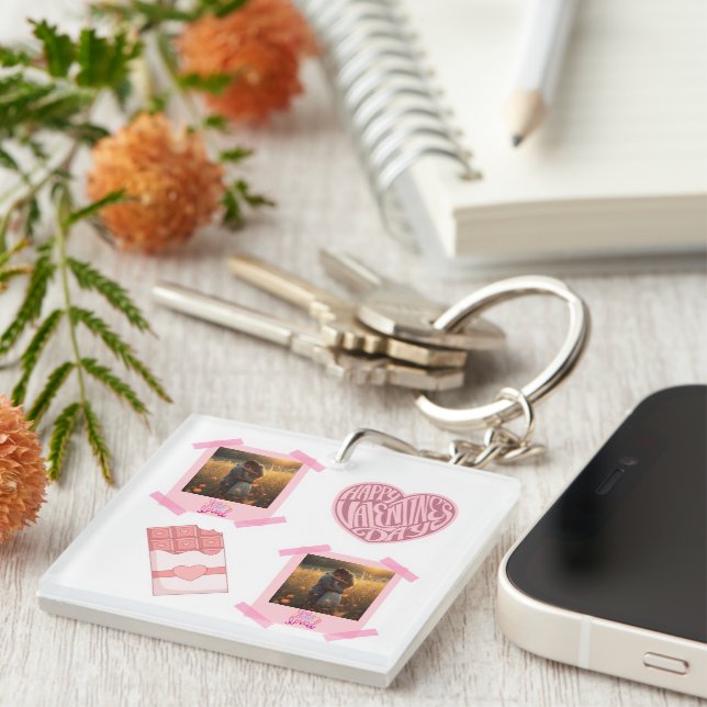 Valentine’s Day Personalized Acrylic Keychain (Devant Droit)