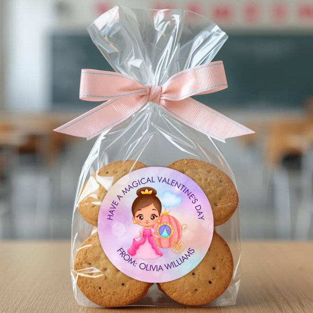 Valentine's Day Modern Gift with Cute Princess Runder Aufkleber (Von Creator hochgeladen)