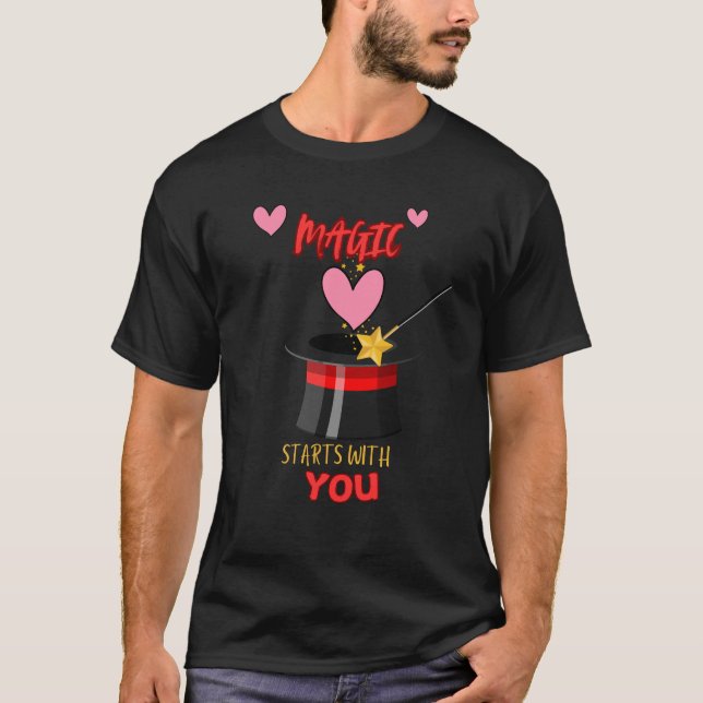 Valentines Magic Girlfriend Ehefrau Custom T-Shirt (Vorderseite)