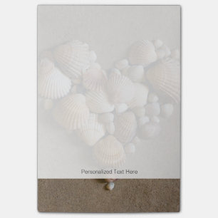 Valentinherz hergestellt mit Muscheln Post-it Klebezettel