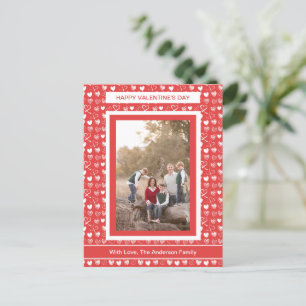 Valentinherzen zeichnend familiäres Foto Postkarte