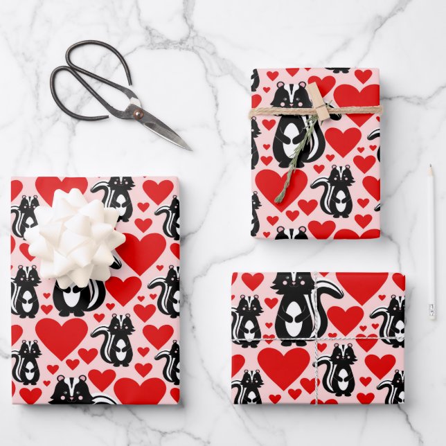Valentinins rosa Skunk Herz Illustration Muster Geschenkpapier Set (Vorderseite)