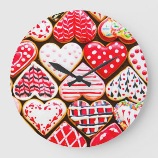 Valentins Herzkekse: hausgemachte Liebe. Große Wanduhr