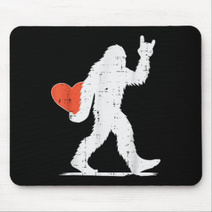 Valentinstag Bigfoot Rock Heart Sasquatch Frauen Mousepad