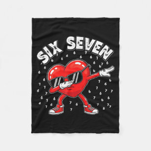 Valentinstag Six Seven 6 7 Meme Dab Herz Lustig Fleecedecke