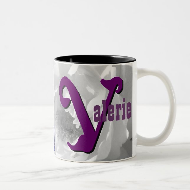 Valerie personalisierte NamensTasse Zweifarbige Tasse (Rechts)