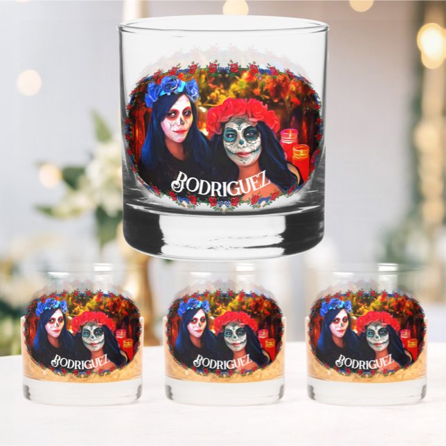 Vallarta Catrinas mit Blume & Kerzen 1718 Whiskyglas (Von Creator hochgeladen)