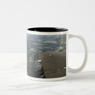 Valles Marineris, der Grand Canyon von Mars Zweifarbige Tasse