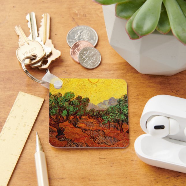 Van Gogh Olivenbäume mit gelbem Himmel und Sonne Schlüsselanhänger (Schreibtisch)
