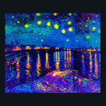 Van Gogh - Starry Night Over the Rhone Pop Art Poster<br><div class="desc">Dieses Öl auf der Leinwand aus dem Jahr 1888 ist ein Gemälde Van Gogh in der Nacht am Ufer der Rhone, nur wenige Häuserblocks von dem berühmten "gelben Haus" entfernt, das er zu der Zeit vermietete. Im Gegensatz zu ähnlichen Läden, bietet Art Lover's Cafe klassische, hochauflösende Kunstwerke, die sorgfältig restauriert,...</div>