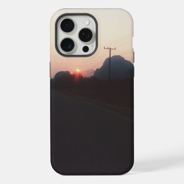 Vang Vieng iPhone 15 Pro Max Hülle (Rückseite)