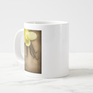 Vanilla Pods und Blume über den Holzboden Jumbo-Tasse
