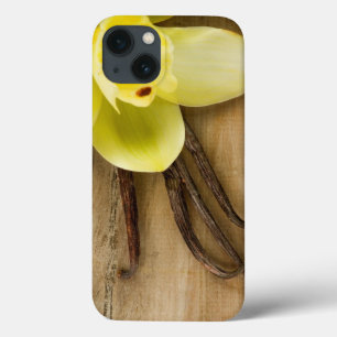Vanille-Hülsen und Blume über hölzernem Case-Mate iPhone Hülle