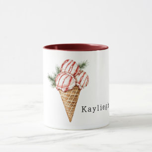 Vanilleeis mit roten Beerenstreifen Tasse