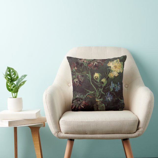 Vase mit Myosotis und Peontis von Vincent van Gogh Kissen (Stuhl )