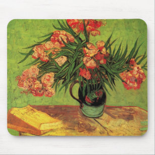 Vase mit Oleanders und Bücher von Vincent van Gogh Mousepad
