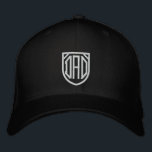 Vater Einfache moderne Typografie Bestickte Baseballkappe<br><div class="desc">Vater Simple Modern Typografy Custom Sticked Baseball Cap bietet die einfache moderne bestickte Text "Vater". Perfekt als Geschenk für Vater's Day,  Weihnachten,  Geburtstag und mehr. Erstellt von Evco Studio www.zazzle.com/store/evcostudio</div>