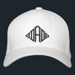 Vater Einfache moderne Typografie Bestickte Baseballkappe<br><div class="desc">Vater Simple Modern Typografy Custom Sticked Baseball Cap bietet die einfache moderne bestickte Text "Vater". Perfekt als Geschenk für Vater's Day,  Weihnachten,  Geburtstag und mehr. Erstellt von Evco Studio www.zazzle.com/store/evcostudio</div>