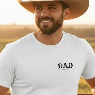 Vater Fettgedruckter Text Est 2025 T-Shirt