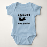 Vater Fliegt einen CH 46 Hubschrauber