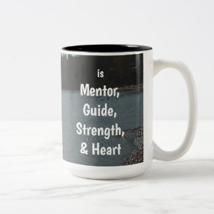 Vater ist Mentor, Führer, Stärke & Herz Zweifarbige Tasse