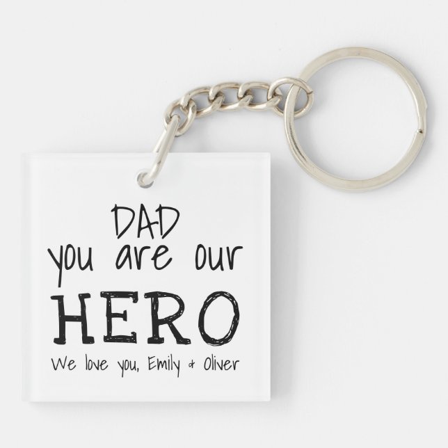 Vater Sie sind unser Hero Simple B&W Typografie Schlüsselanhänger (Rückseite)