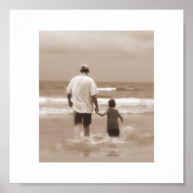 Vater und Sohn am Strand Poster (Vorne)