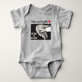 "Vater und Tochter: Vater ist mein Held" Baby Strampler