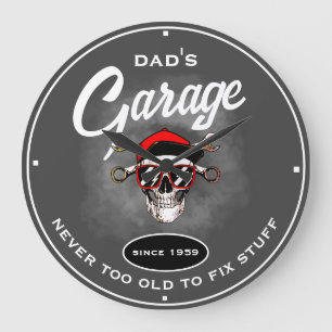 Vaters Garage Old Skull Tools Gray Funny Slogan Große Wanduhr
