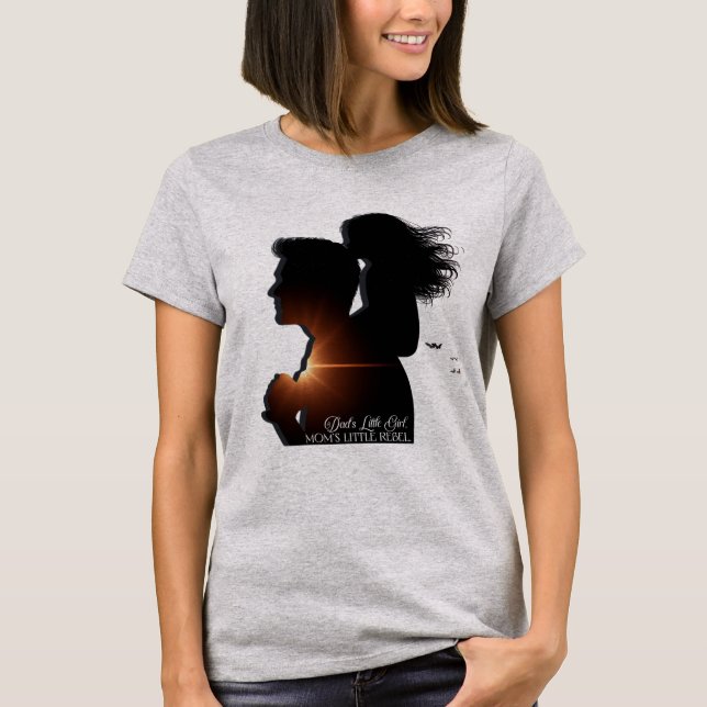Vaters kleines Mädchen, Mama Kleiner Rebell. T-Shirt (Vorderseite)