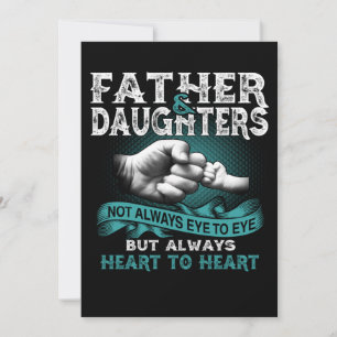 Vatertochter hören immer Geschenke für Vater zu He Ankündigung