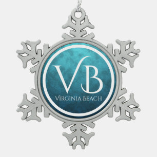 VB Virginia Beach auf blauem Wasser Hintergrund Schneeflocken Zinn-Ornament